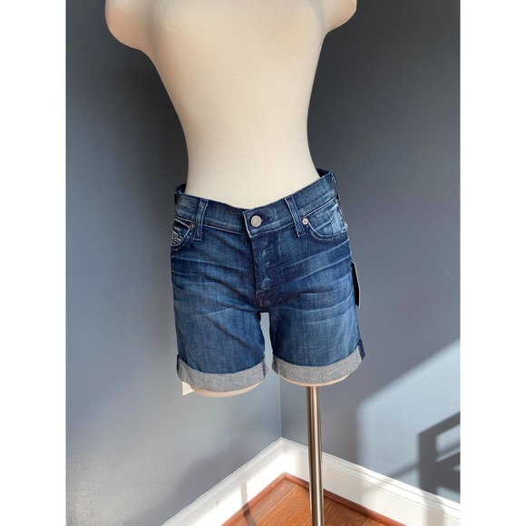 7 For All Mankind low rise roll shorts, size 24--NWT - Picture 3 of 10
